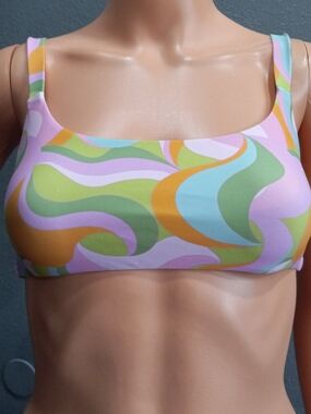 Women’s Multicolor Scoop Neck Swim Top